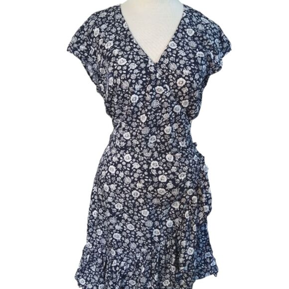 NWT J.CREW MERCANTILE| Floral Faux Wrap Mini Dress - Picture 5 of 15